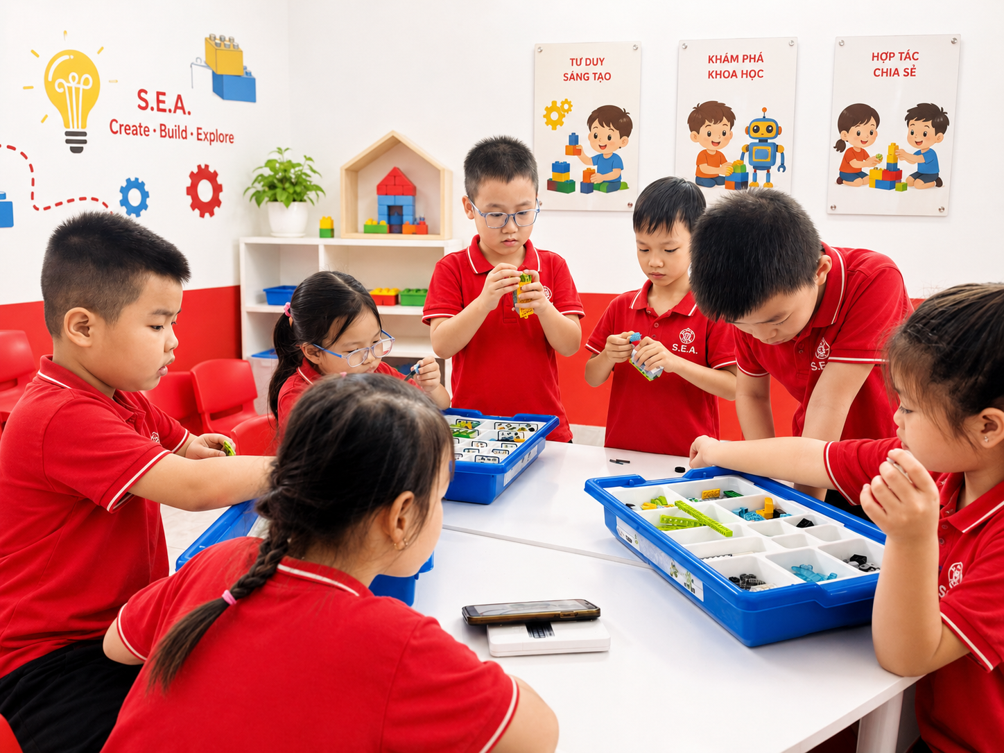 Học sinh tham gia workshop sáng tạo